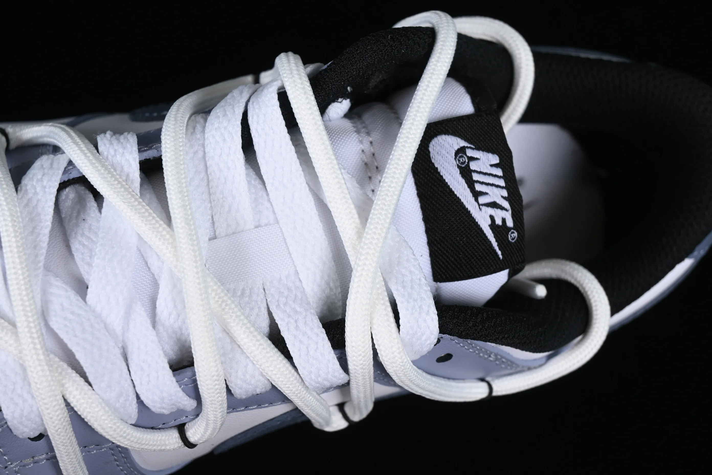 All Categories Nk SB Dunk Series Nk SB Dunk Low Low-top sneakers Nk SB Dunk Low Blueberry soda Simple haze gray blue SB strap low-top casual sneakers DD1503-101